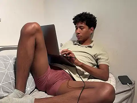 Snapshot of juan202611 chatting on June 2026 05:24:02 PM juan202611 online show from June 2026 05:24:02 PM