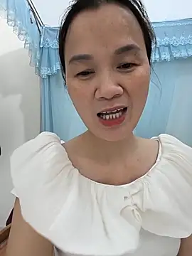 Snapshot of Lye_lovely chatting on June 2026 02:48:01 PM Lye lovely online show from June 2026 02:48:01 PM