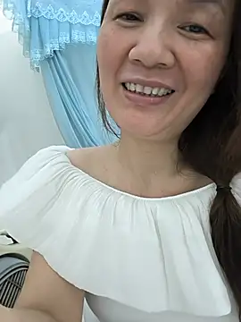 Snapshot of Lye_lovely chatting on July 2026 04:52:02 AM Lye lovely online show from July 2026 04:52:02 AM