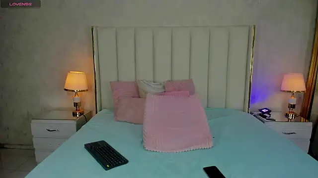 KaylaDavies online show from June 2026 08:34:01 PM