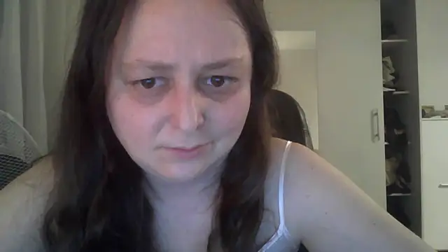 TaylorLovely online show from July 2026 08:22:02 PM
