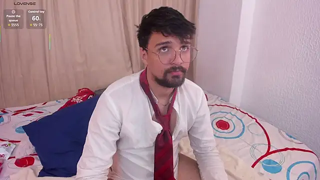 Snapshot of max_ed chatting on June 2026 11:47:02 AM max ed online show from June 2026 11:47:02 AM