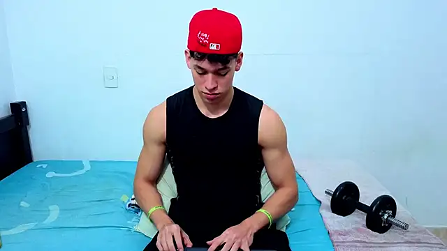 Luke Muscle online show from June 2026 02:39:01 PM