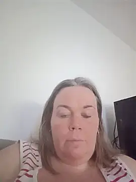 Snapshot of chattedebretagne chatting on June 2026 07:08:01 PM chattedebretagne online show from June 2026 07:08:01 PM