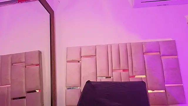 Mikaela-Banes online show from July 2026 01:58:33 AM