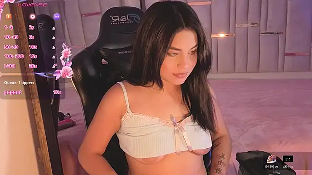 Mikaela-Banes online show from August 2026 07:28:01 PM
