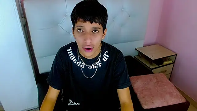 Snapshot of jl_brayan12 chatting on June 2026 03:29:02 AM jl brayan12 online show from June 2026 03:29:02 AM