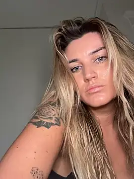 thebeachyblonde online show from July 2026 07:41:02 PM