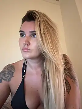 thebeachyblonde online show from July 2026 02:18:01 AM