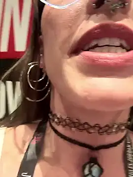 lil martian online show from January 2025 11:43:01 PM