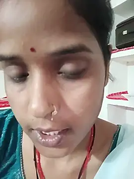 Snapshot of deepikasharma89 chatting on July 2026 01:13:02 PM deepikasharma89 online show from July 2026 01:13:02 PM