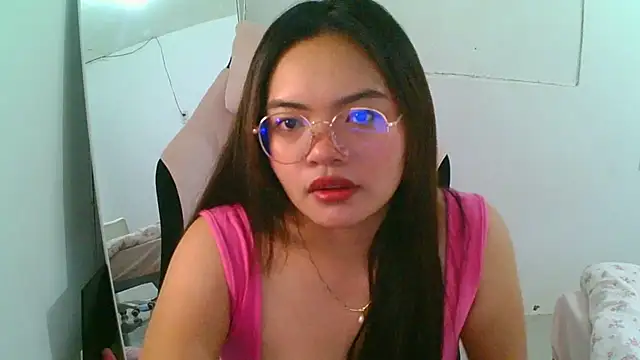 Snapshot of AlethiaBratsch chatting on May 2026 05:34:01 AM AlethiaBratsch online show from May 2026 05:34:01 AM
