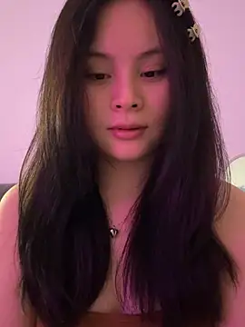 Snapshot of enen-123 chatting on June 2026 03:25:01 AM enen-123 online show from June 2026 03:25:01 AM
