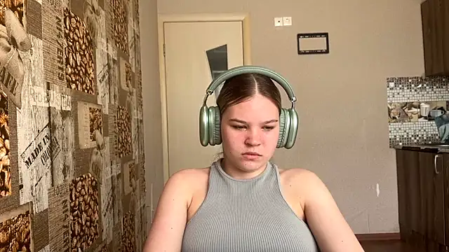 HellyRay online show from June 2026 01:10:01 PM