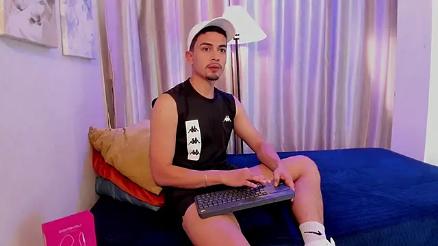 willy diamond online show from June 2026 07:02:02 PM