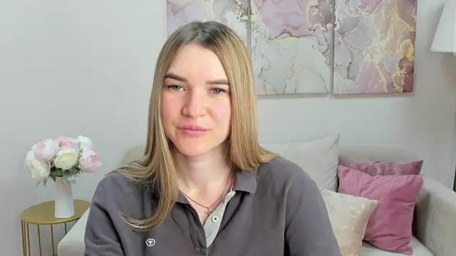RoxyReignn online show from June 2026 09:57:02 PM