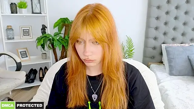 Snapshot of Fleur_Fox chatting on July 2026 09:26:01 AM Fleur Fox online show from July 2026 09:26:01 AM