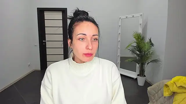 Snapshot of BouncySweety chatting on March 2025 01:50:02 PM BouncySweety online show from March 2025 01:50:02 PM