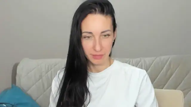 BouncySweety online show from February 2026 06:58:01 PM