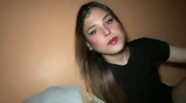 Snapshot of Nami_Campbell chatting on December 2024 11:52:02 PM Nami Campbell online show from December 2024 11:52:02 PM