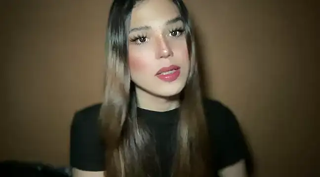 Snapshot of Nami_Campbell chatting on December 2024 06:54:02 PM Nami Campbell online show from December 2024 06:54:02 PM