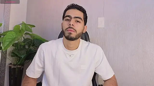 Snapshot of Jadiel_Stone chatting on July 2026 12:18:02 PM Jadiel Stone online show from July 2026 12:18:02 PM