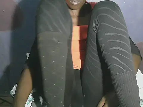 littlemomma1 online show from July 2026 10:35:02 PM