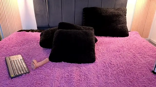 Zafiiroo  1 online show from July 2026 07:23:02 AM