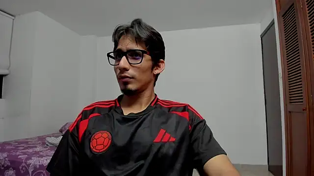 SrIncognito666 online show from June 2026 12:11:02 AM