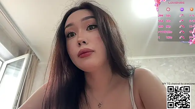 Snapshot of LilowNax chatting on June 2026 02:06:01 PM LilowNax online show from June 2026 02:06:01 PM