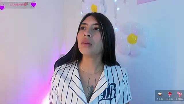 Snapshot of -Macarron- chatting on July 2026 06:09:01 AM -Macarron- online show from July 2026 06:09:01 AM