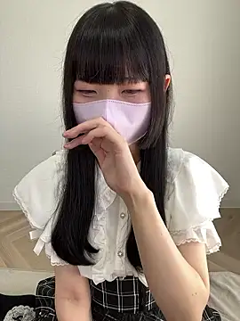 Snapshot of Reina_0129 chatting on May 2026 05:26:01 AM Reina 0129 online show from May 2026 05:26:01 AM