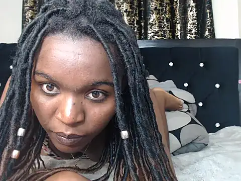 Snapshot of ebonyempress25 chatting on June 2026 08:30:02 PM ebonyempress25 online show from June 2026 08:30:02 PM