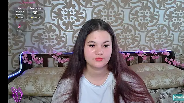 Snapshot of ElisesMuse chatting on July 2026 11:49:02 AM ElisesMuse online show from July 2026 11:49:02 AM