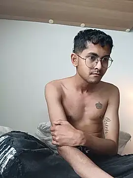xanderlover online show from May 2026 05:41:02 PM