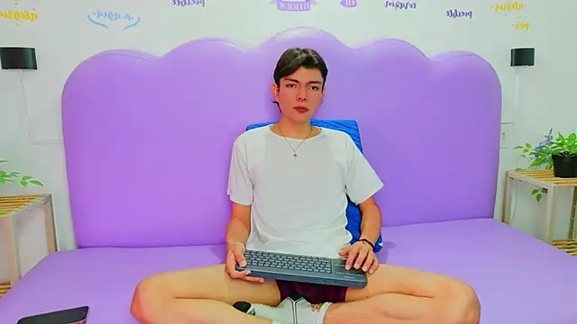 Liamdelrey online show from July 2026 03:24:02 AM