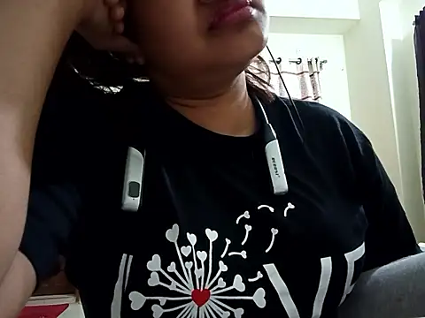 Snapshot of Neha-71 chatting on June 2026 10:36:02 PM Neha-71 online show from June 2026 10:36:02 PM