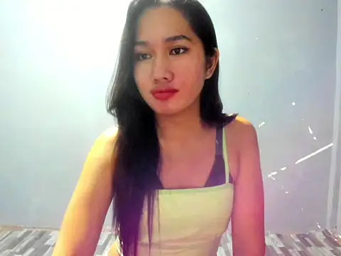Snapshot of NikitaLuxe chatting on May 2026 12:57:02 PM NikitaLuxe online show from May 2026 12:57:02 PM