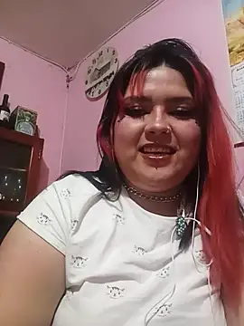 Snapshot of curvy_latina chatting on June 2026 05:57:01 AM curvy latina online show from June 2026 05:57:01 AM