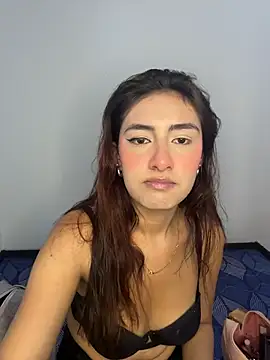 Snapshot of velariasoft_ chatting on June 2026 04:56:02 PM velariasoft online show from June 2026 04:56:02 PM