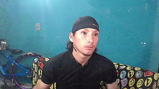Snapshot of MrKingsaintx chatting on June 2026 01:30:02 AM MrKingsaintx online show from June 2026 01:30:02 AM