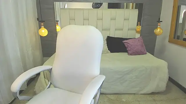 Miranda  Green online show from July 2026 01:50:01 PM