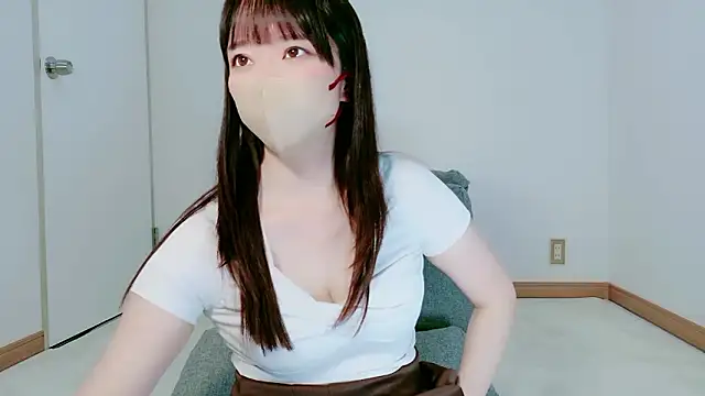 Snapshot of Hikari__o00 chatting on June 2026 01:54:02 AM Hikari o00 online show from June 2026 01:54:02 AM