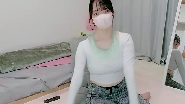 Snapshot of Hikari__o00 chatting on July 2026 11:04:02 PM Hikari o00 online show from July 2026 11:04:02 PM