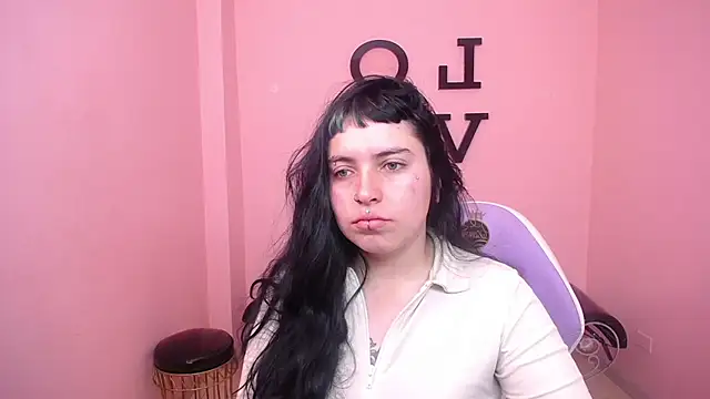 Snapshot of _sofia_smth_xx chatting on July 2026 01:08:02 PM sofia smth xx online show from July 2026 01:08:02 PM