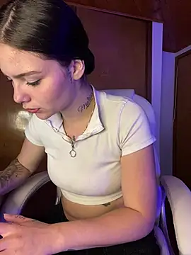 Snapshot of Maia_afrodita chatting on June 2026 11:13:02 PM Maia afrodita online show from June 2026 11:13:02 PM