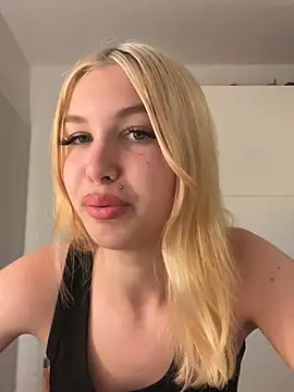 MilaaXOO online show from July 2026 08:08:01 PM