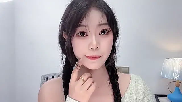Snapshot of smalldaiwang chatting on June 2026 03:05:01 AM smalldaiwang online show from June 2026 03:05:01 AM