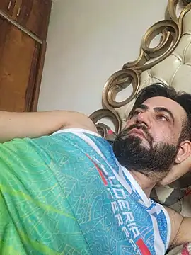 Snapshot of Bad_Mundaaa chatting on July 2026 06:06:02 AM Bad Mundaaa online show from July 2026 06:06:02 AM