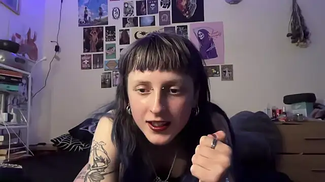 Snapshot of batzy666 chatting on June 2026 11:27:02 AM batzy666 online show from June 2026 11:27:02 AM